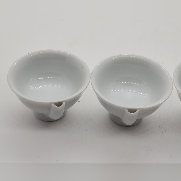 Vintage lot of 4 Set White Porcelain Japanese Sake Cups Spout hole bottom - Picture 2 of 7